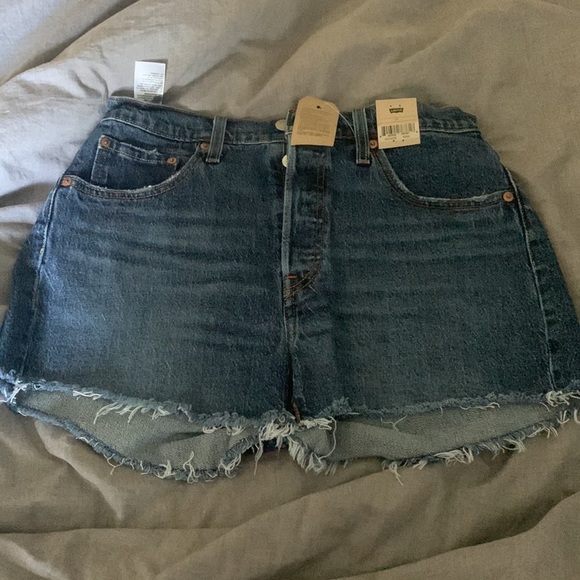 Levi’s 501 shorts Dark Indigo 29 - Picture 2 of 4